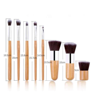 Set per il makeup a zero impatto ambientale, perfetto per il makeup di tutti i giorni e per usi professinali. Realizzato interamente in bambù e alluminio riciclato