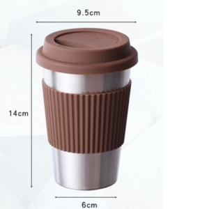 Tazza in metallo con coperchio, dettaglio delle dimensioni